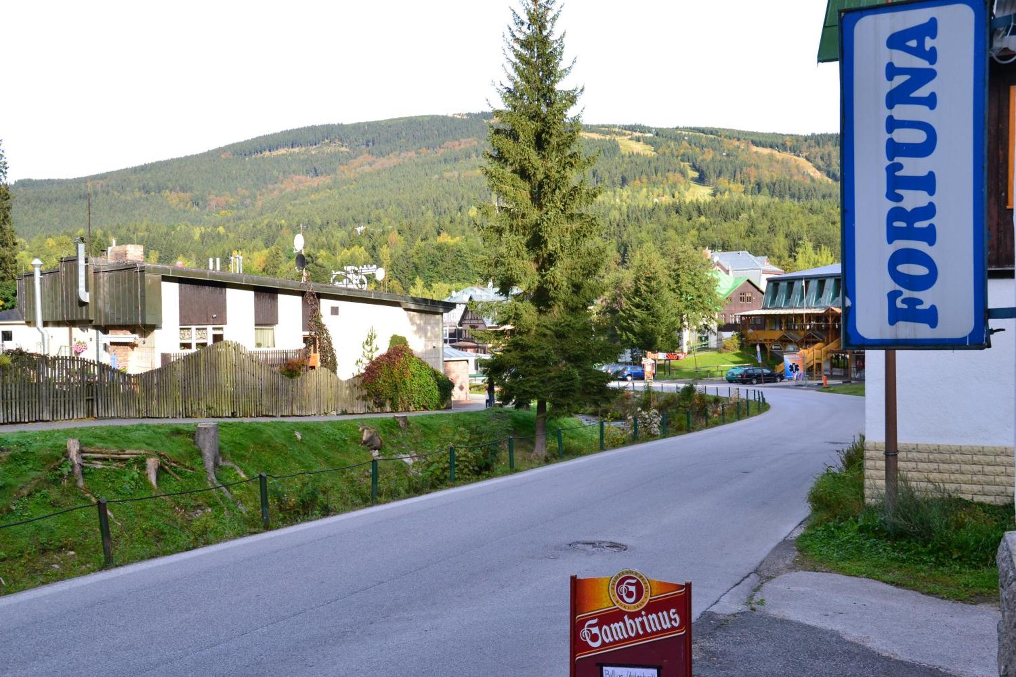 Hostel Fortuna Špindlerŭv Mlýn Eksteriør bilde