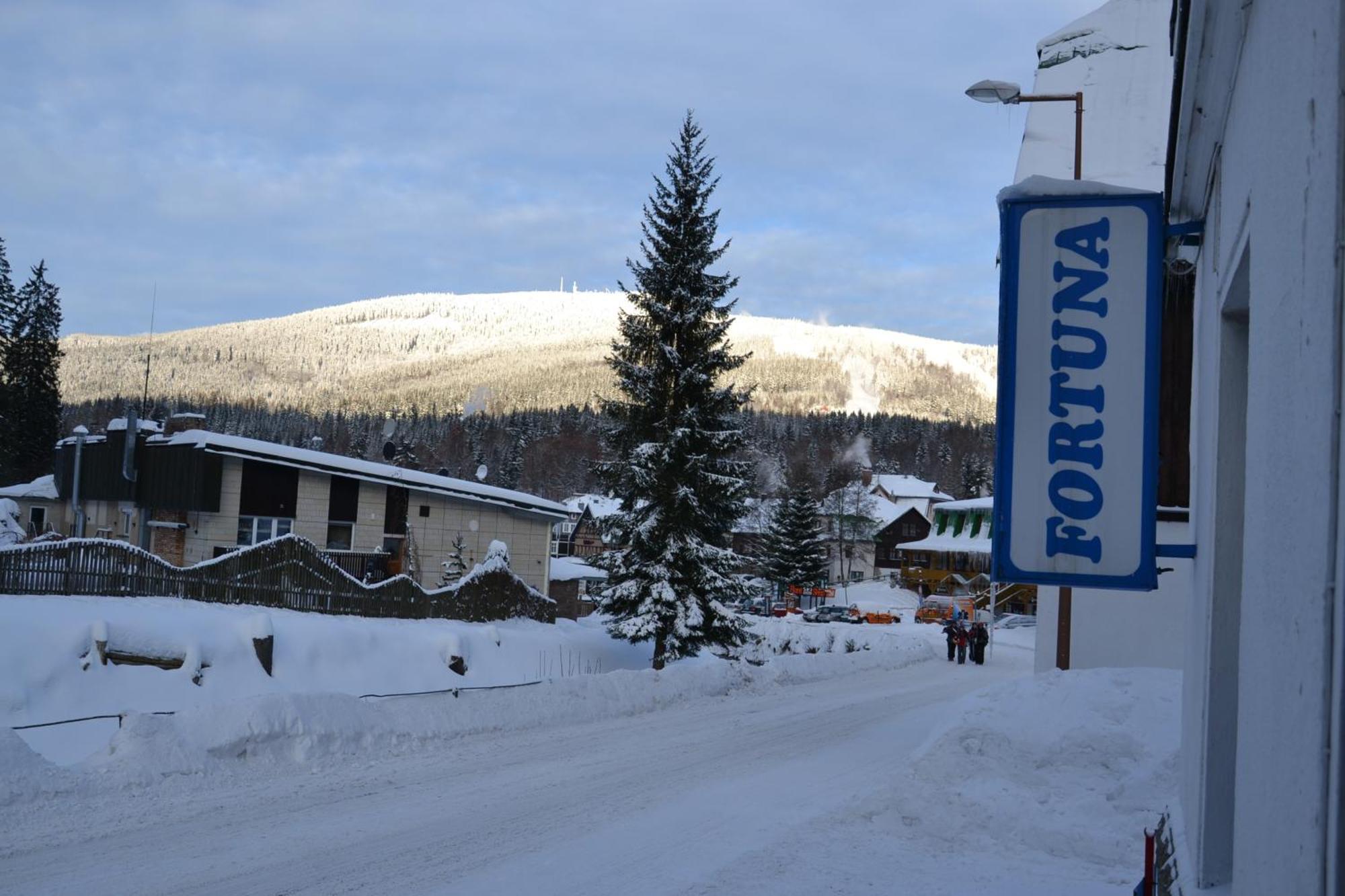 Hostel Fortuna Špindlerŭv Mlýn Eksteriør bilde